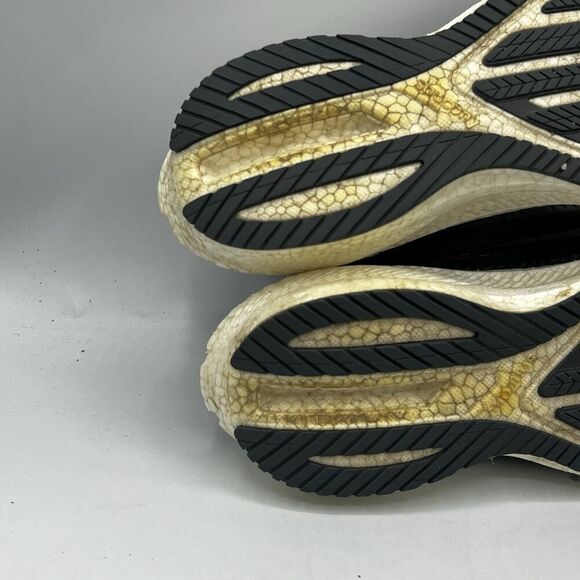 Saucony Womens Triumph 20 Black White Running Shoe Sneaker S10759-10 Size 9 - Picture 9 of 12